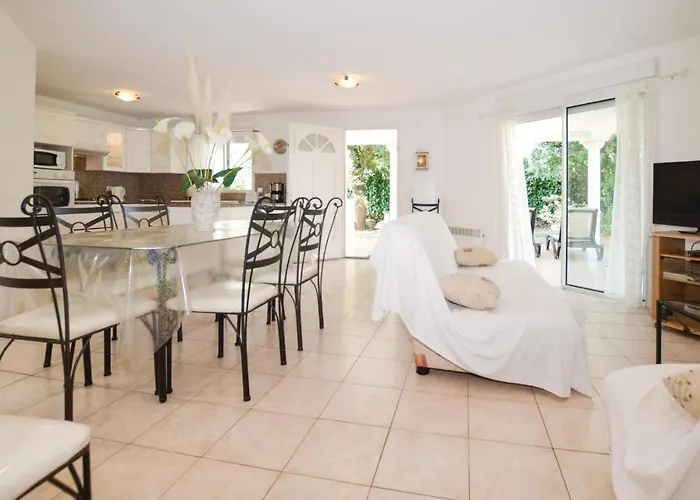 3 Bedroom In Сasa de vacaciones Moriani Plage